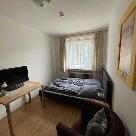 Schoene Einfache Ferienwohnung Mitten In Olsztyn Bagian luar foto