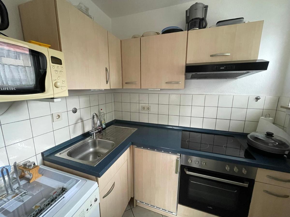 Schoene Einfache Ferienwohnung Mitten In Olsztyn Bagian luar foto