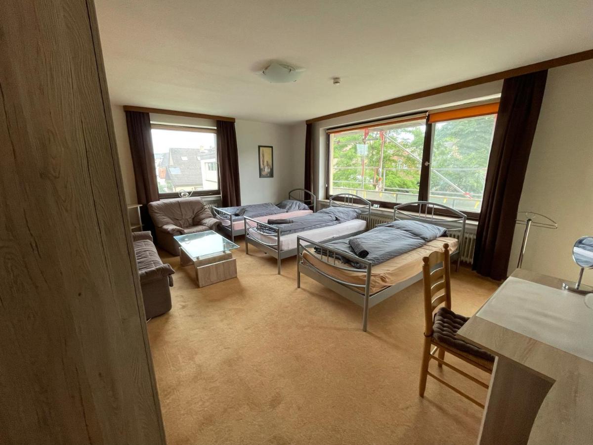 Schoene Einfache Ferienwohnung Mitten In Olsztyn Bagian luar foto