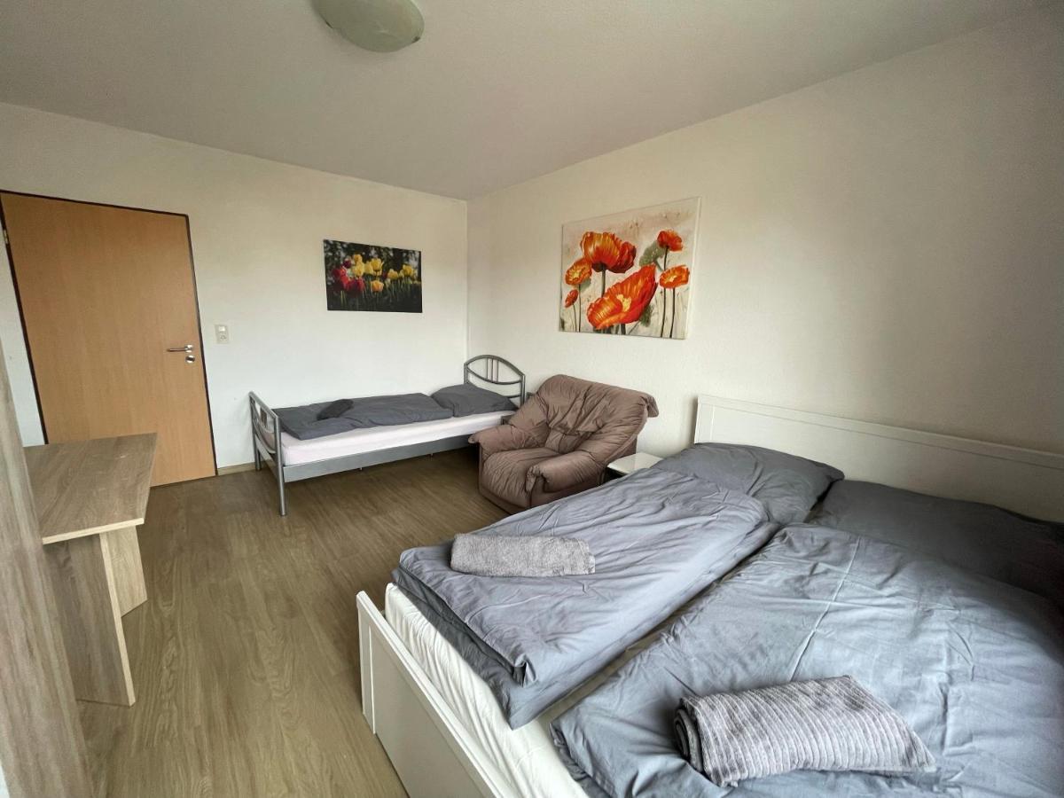 Schoene Einfache Ferienwohnung Mitten In Olsztyn Bagian luar foto